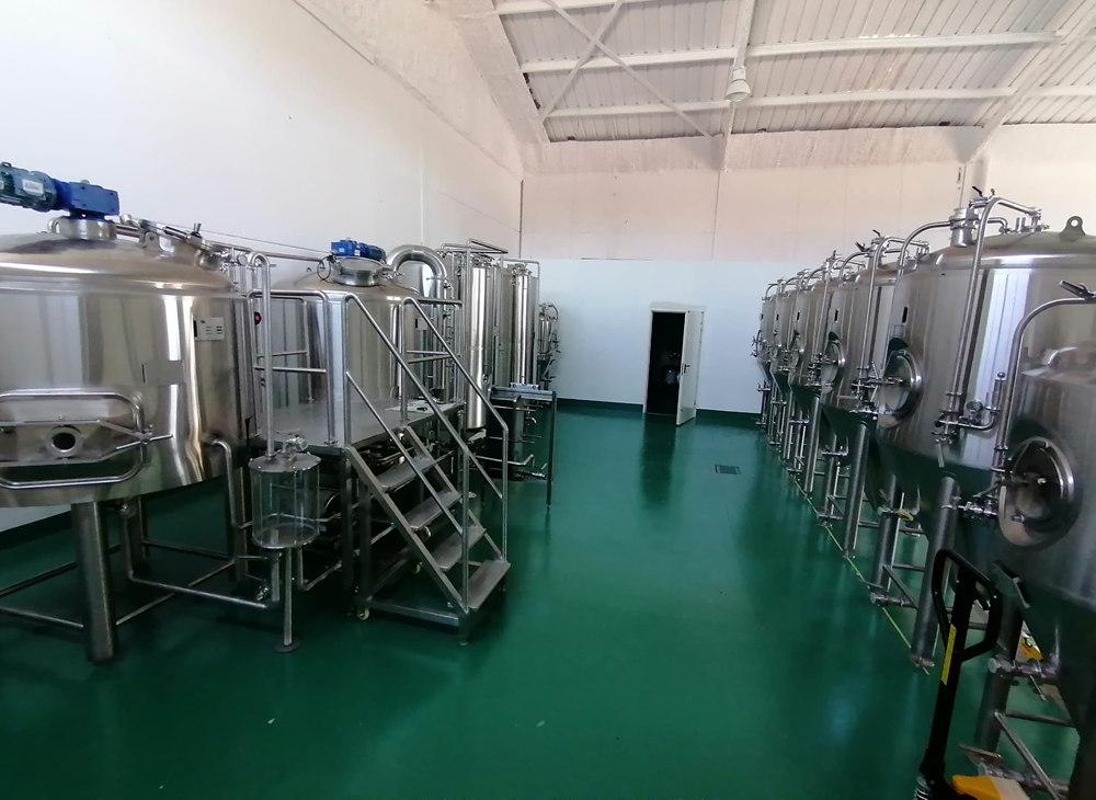 1000l direct fired beer brewery equipment is built up in Spain